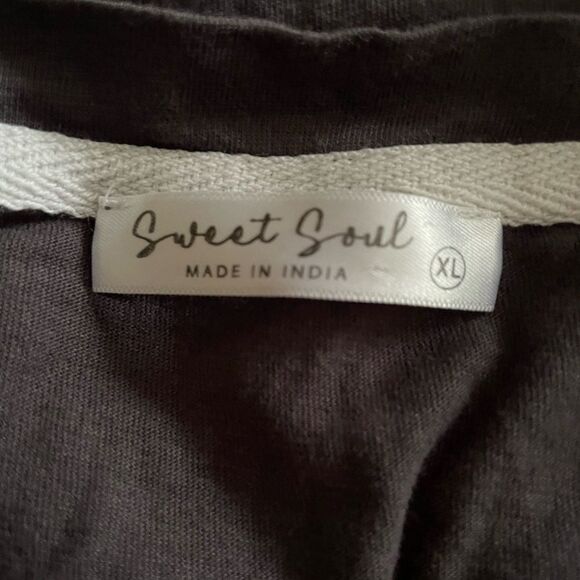 Gray Graphic Relaxed Short Sleeve Tee - Picture 3 of 5